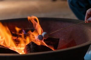 Feuerschale mieten für Gartenpartys